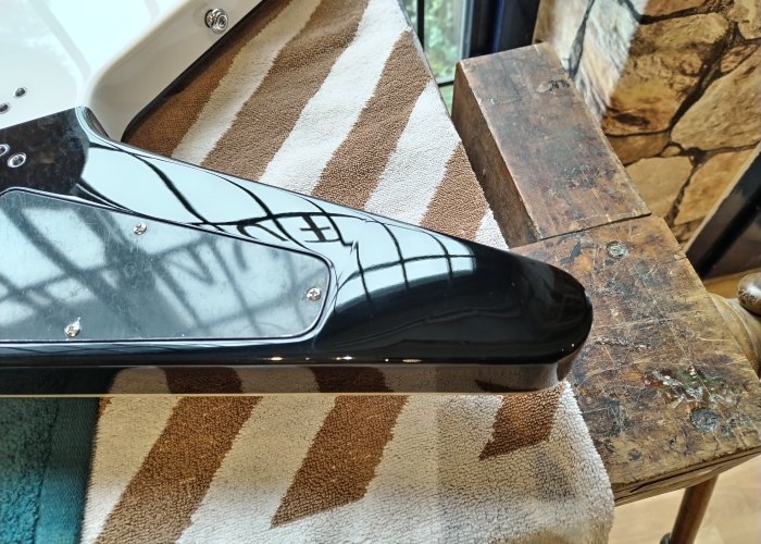 Leverődés javítása — Funfret Guitar Service