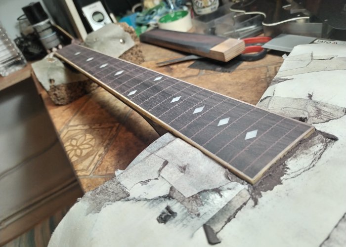 Bundozás – Blueshawk — Funfret Guitar Service