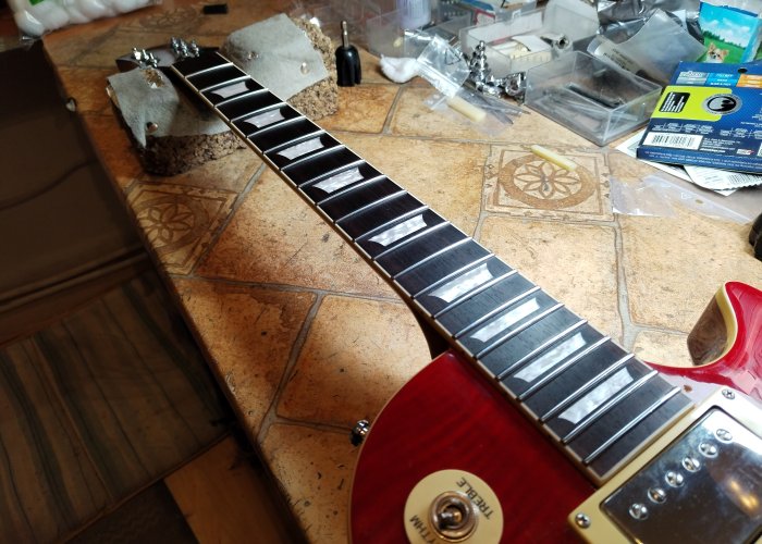 Bundozás – Epiphone — Funfret Guitar Service