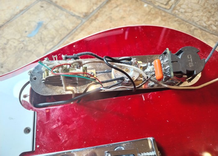 Elektronika tuning — Funfret Guitar Service
